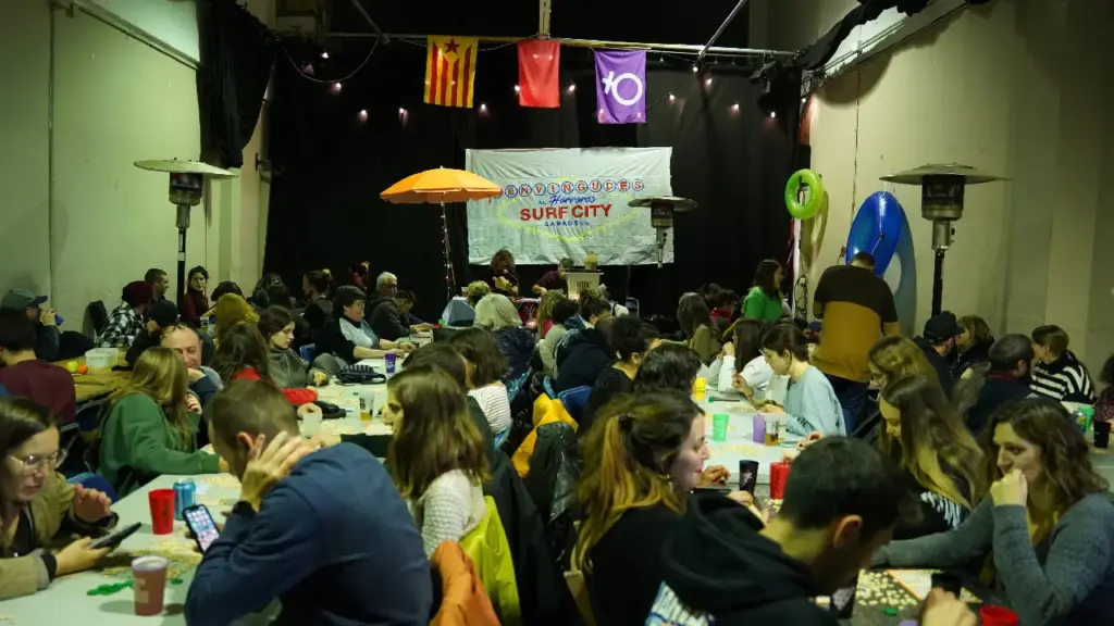 Gent reunida / Can Capablanca