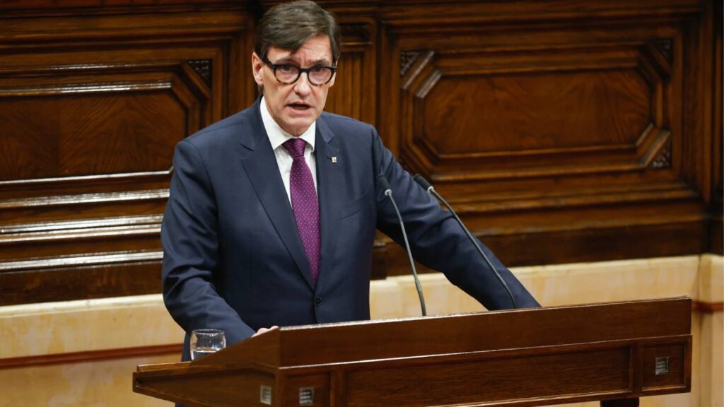 El president de la Generalitat Salvador Illa al Parlament de Catalunya / Agencia EFE