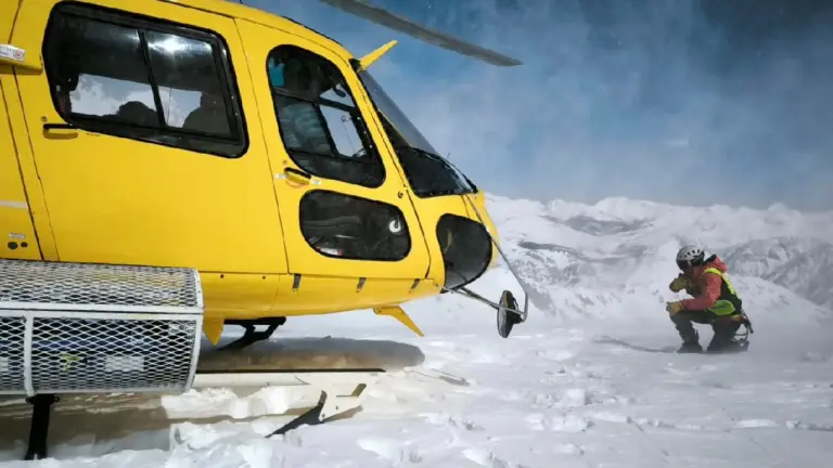 Helicòpter de recat al lloc del succés