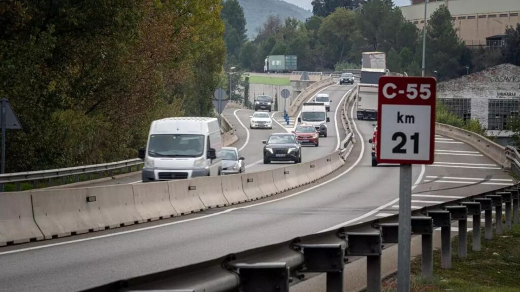 Tram de la C-55 al seu pas per Sant Vicenç