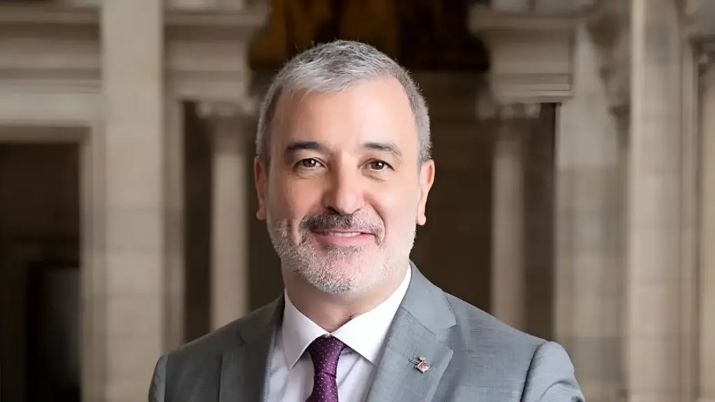 Ciutat Vella podria rebre 25 milions addicionals per combatre la vulnerabilitat amb habitatge i ascensors Jaume Collboni / CTG13